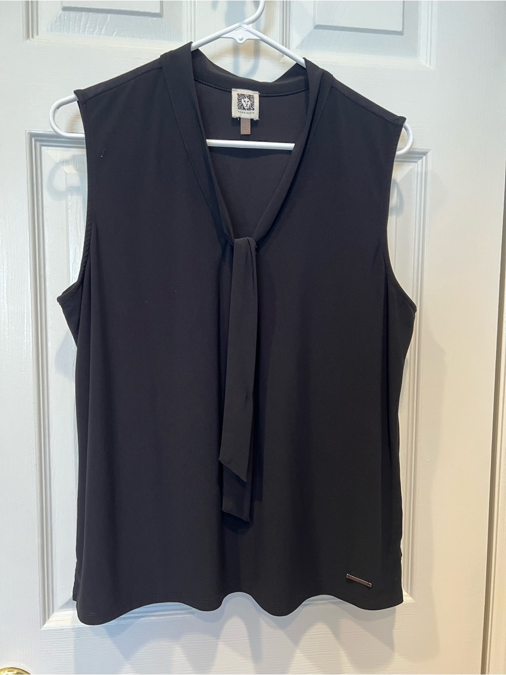 Anne Klein Black Sleeveless Tie-Neck Shell Top